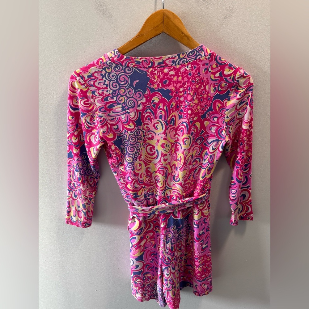 Lilly Pulitzer Karlie Wrap Shorts Romper Pink and Purple Abstract Design Size XS - Picture 4 of 11